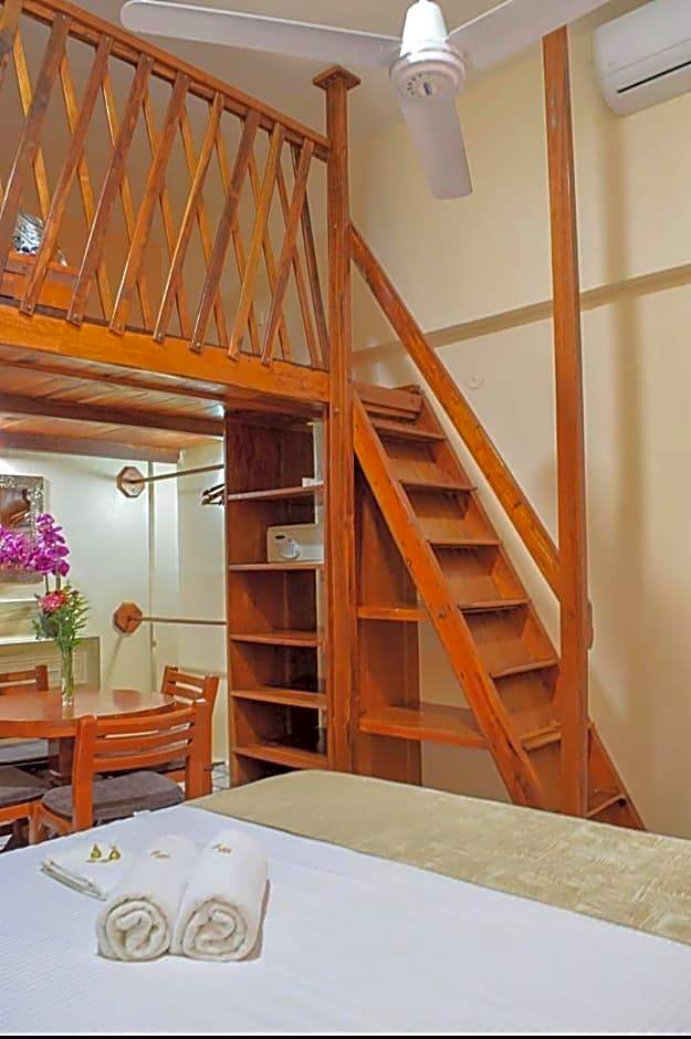Hotel Bucaneros
