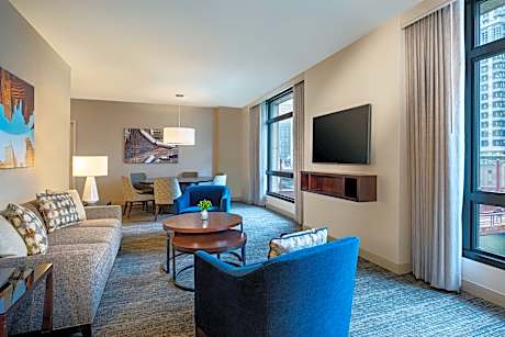 Luxury Suite, Suite, 1 King