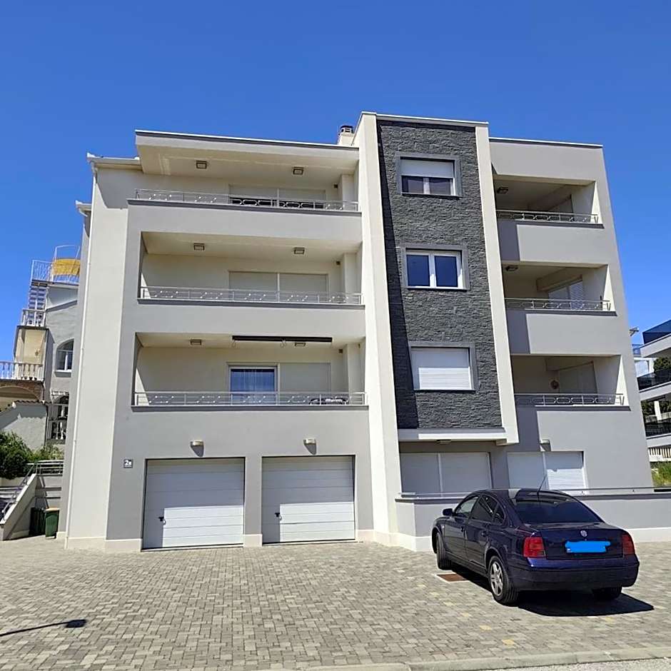 Apartment Pinia
