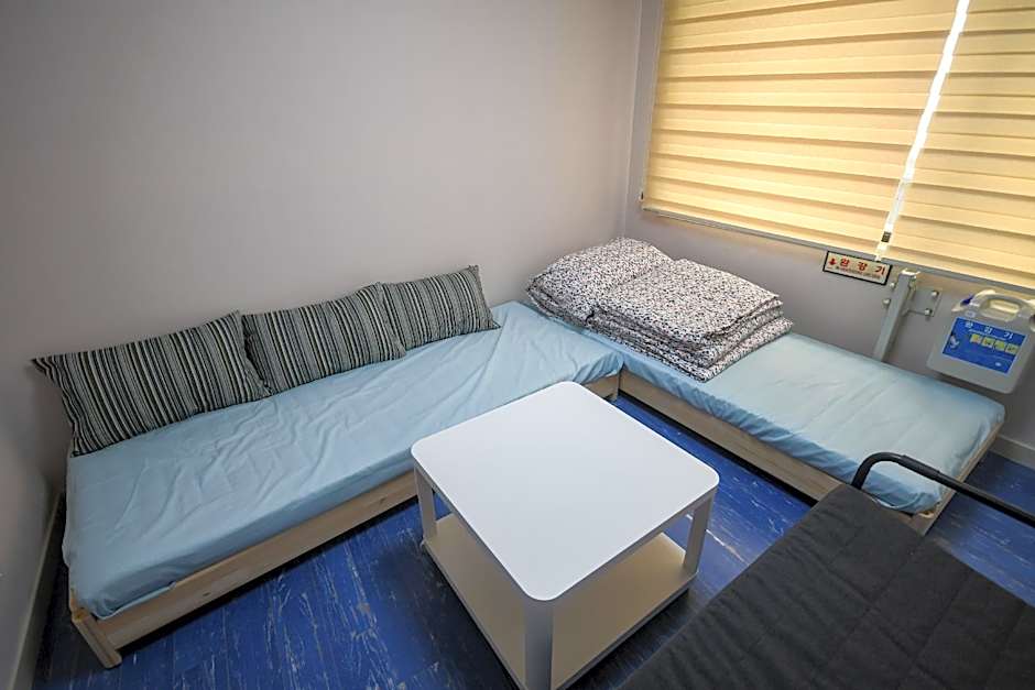 Bluehum Guesthouse
