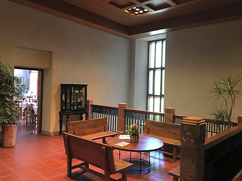 MONASTERIO de SANTA MARÍA DE VALVANERA