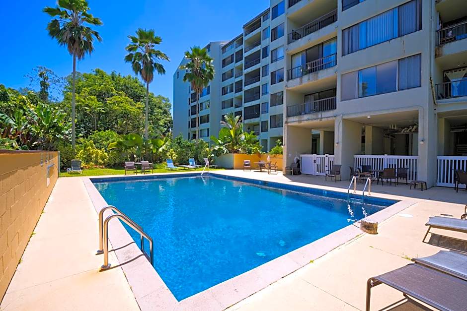 Ocean view Mauna Loa Shores Kai Ekahi #201 next to Carlsmith Beach Park Hilo HI