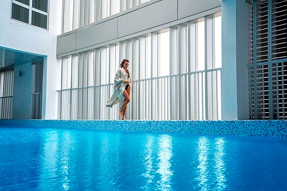 Hala Arjaan by Rotana Hotel