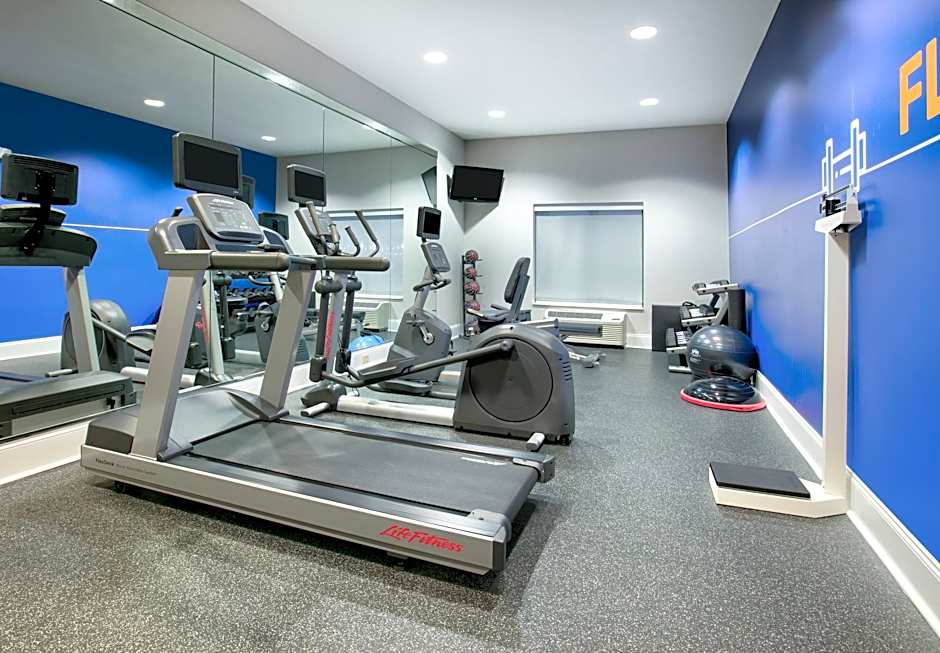 Holiday Inn Express Hotel & Suites Pell City By IHG