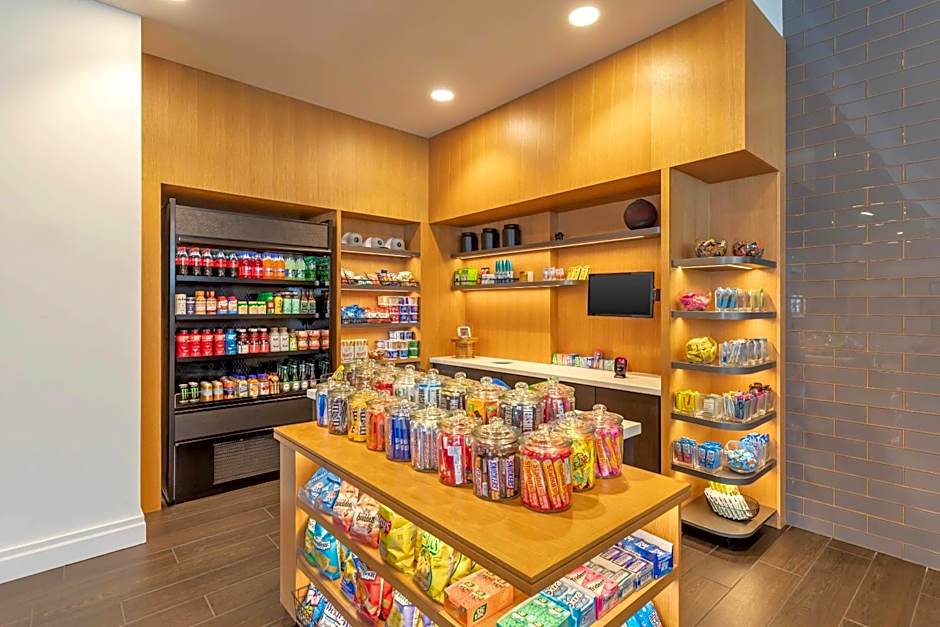 Cambria Hotel Denver Downtown RiNo