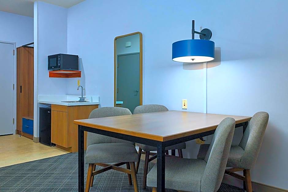 Comfort Suites Springfield RiverBend Medical