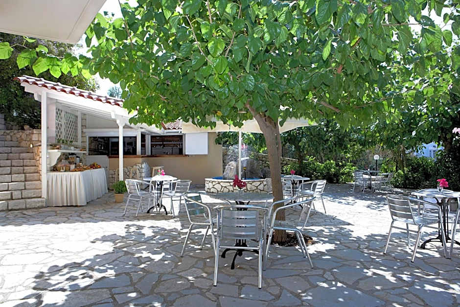 Dafnoudi Hotel Apartments