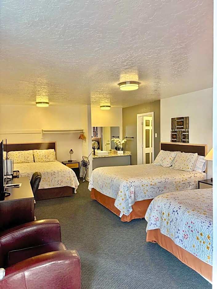 Motel West