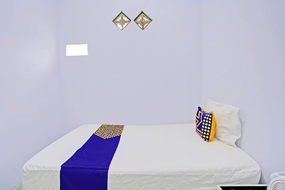 OYO Life 92937 Kost Putri Sarkara Syariah