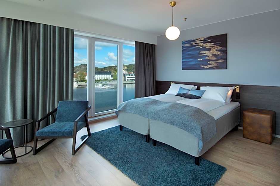 Photo 1 of 2 of Junior Suite