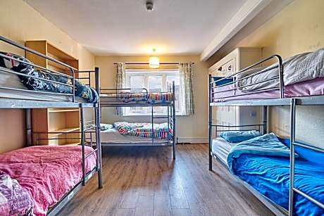 Single Bed in 6-Bed Dormitory Room