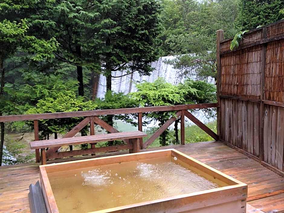 Takimi Onsen Inn that only accepts one group per day