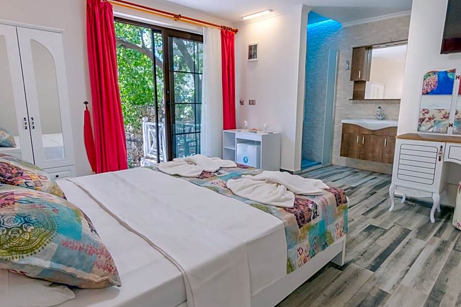 Club Pink Palace Hotel