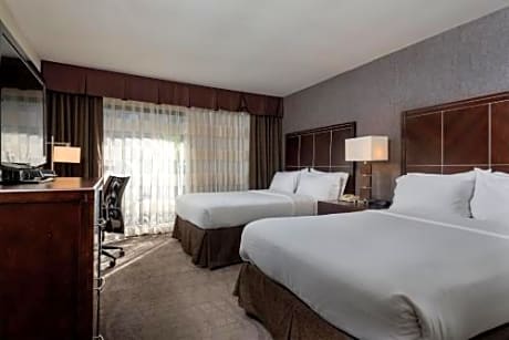 Queen Room with Two Queen Beds - Non-Smoking