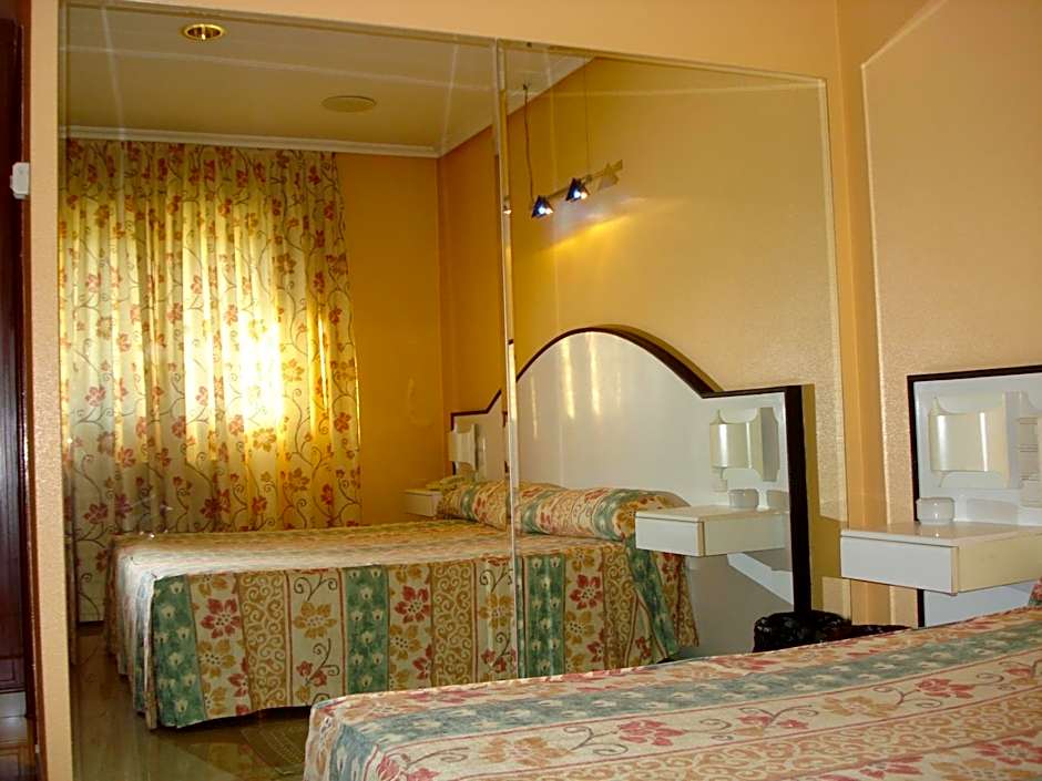 Motel Cancun Barbadas-Ourense
