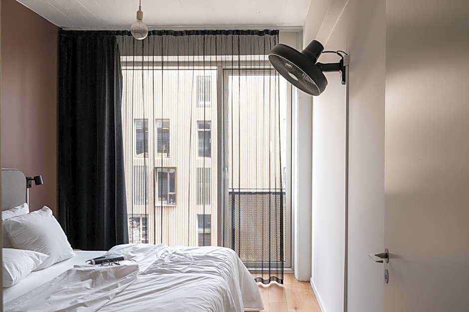 The Pier apartments by Daniel&Jacob's