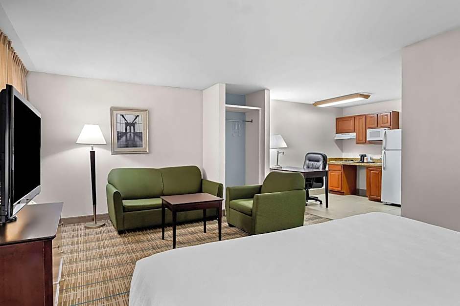 MainStay Suites Addison-Dallas