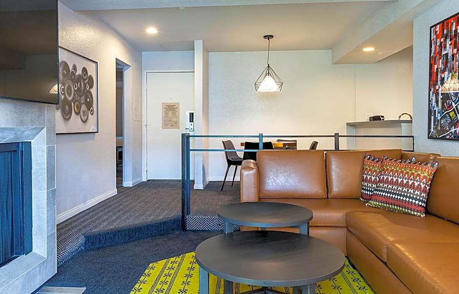 Montrose at Beverly Hills