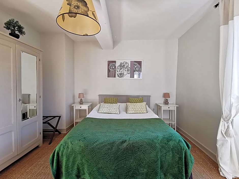 Logis Hotel Restaurant LA BARGUILLERE