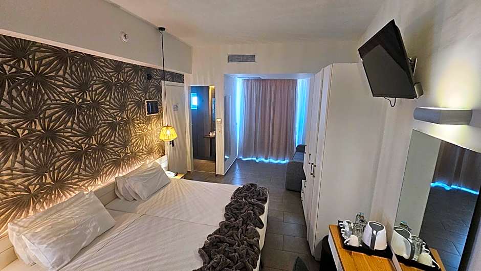 Atlantis City Hotel