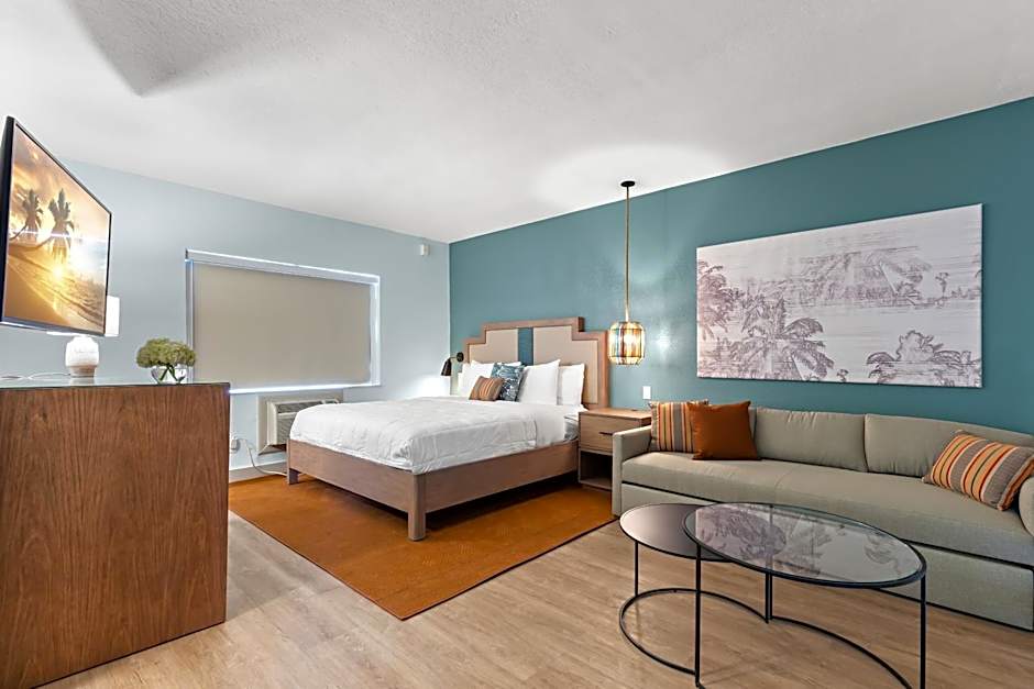 Photo 1 of 5 of Junior Suite, Accessible