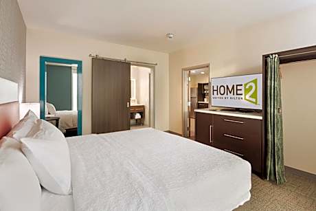 One-Bedroom King Suite