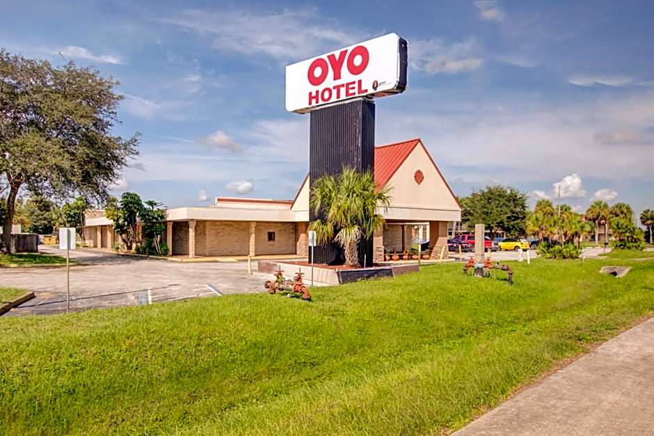 OYO Hotel Dundee By Crystal Lake