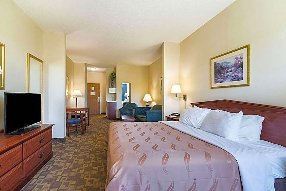 Quality Inn & Suites Schoharie near Howe Caverns