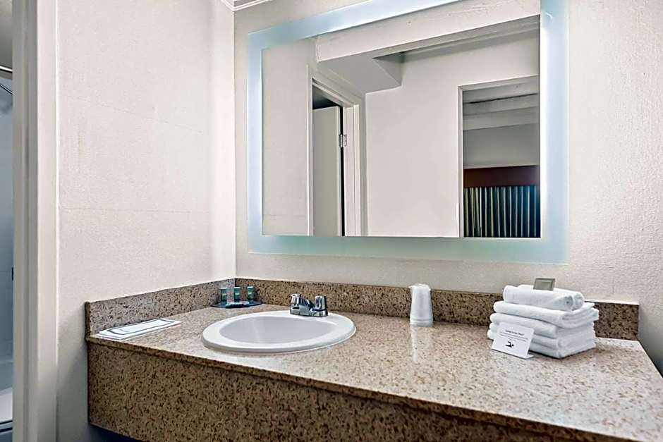 Best Western Outlaw Inn