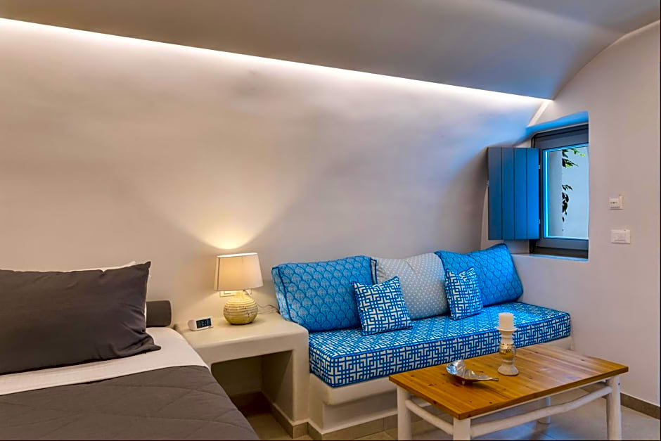 TRAMONTO SECRET VILLAS