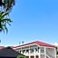 Dotties Place Hotel and Restaurant