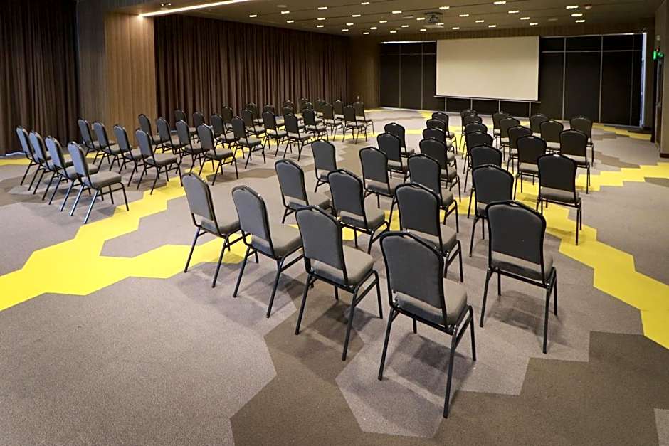 Holiday Inn & Suites - Mexico Felipe Angeles Airport By IHG