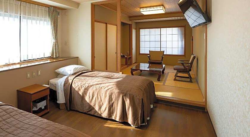 Ryokan Hakura