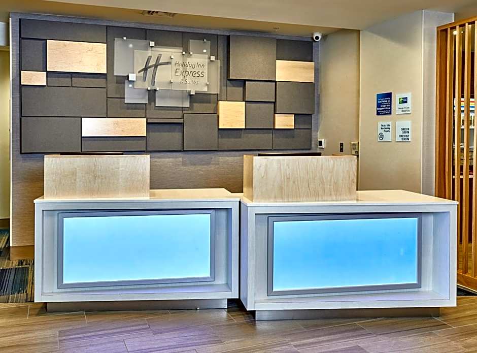 Holiday Inn Express Hotel and Suites Medford-Central Point By IHG