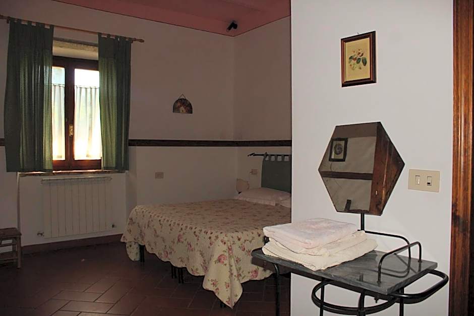 Foto 1 de 11 de 1 Double Bed or 2 Beds