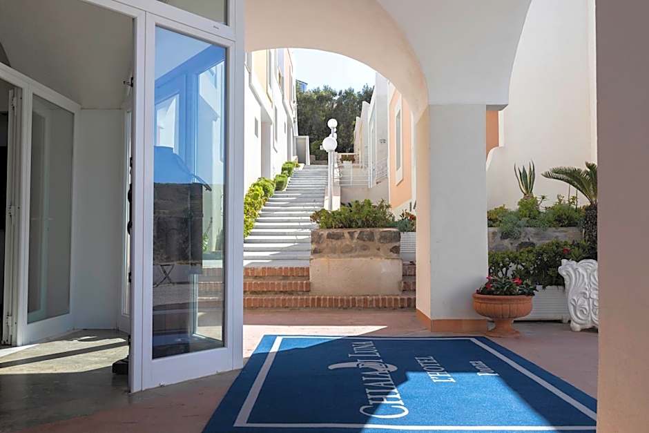 Hotel Chiaia Di Luna