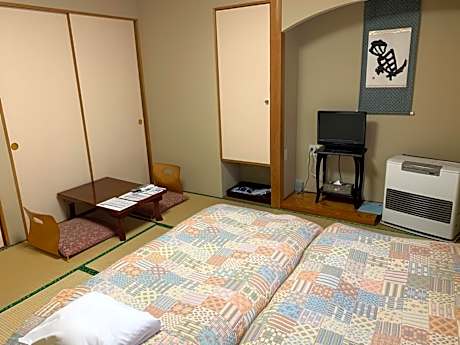 Japanese-Style Quadruple Room