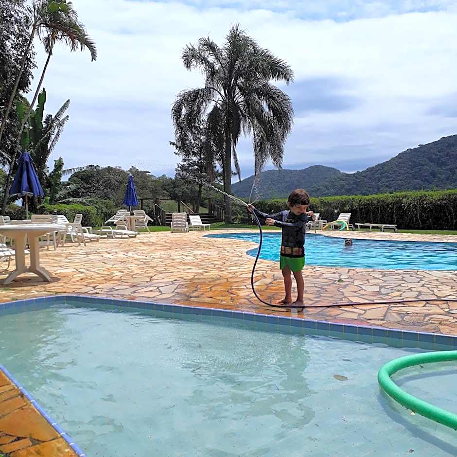 Chalé Praia Boiçucanga wi fi piscina Village Mirante Litoral Norte SP