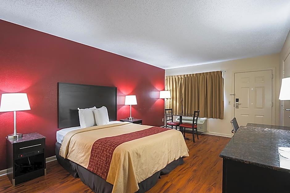 Red Roof Inn & Suites Scottsboro