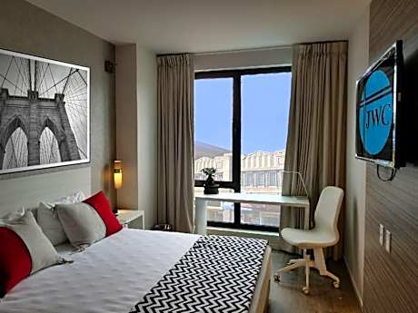 King Room - Accessible/Non-Smoking