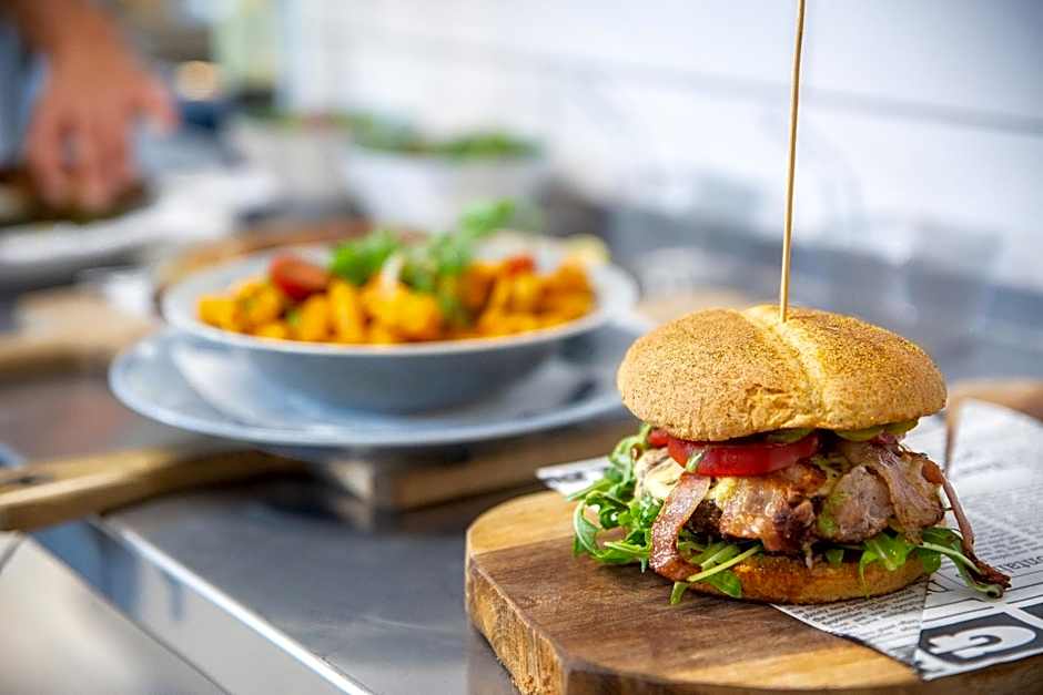 OTTON-Charzykowy Bed&Restaurant