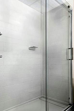 Room, 1 King Bed (Hearing Accessible) (1 King Bed)