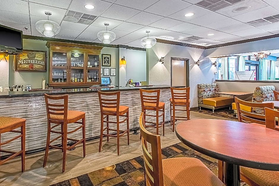 Clarion Inn Columbia Airport