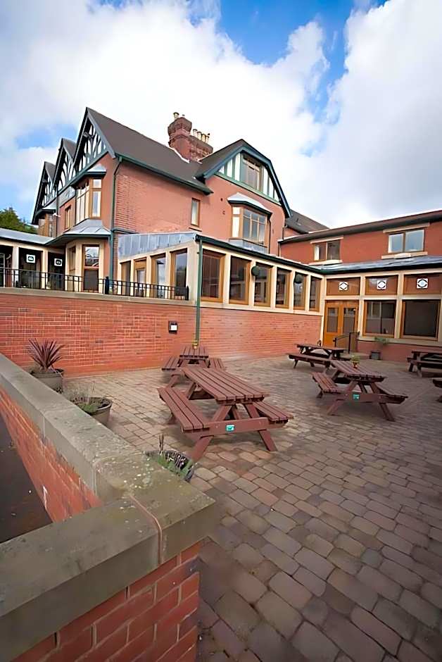Staindrop Hotel