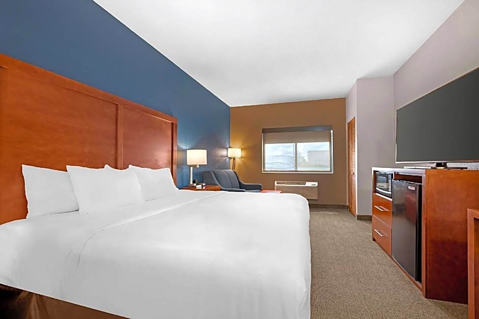 Comfort Inn & Suites North Greenfield