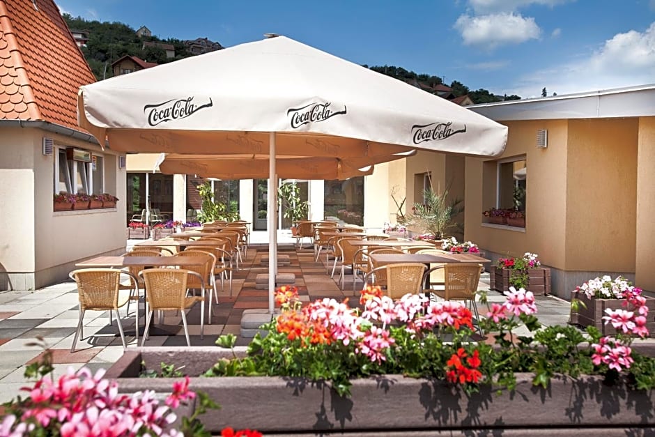 Hotel Makár Sport&Atrium