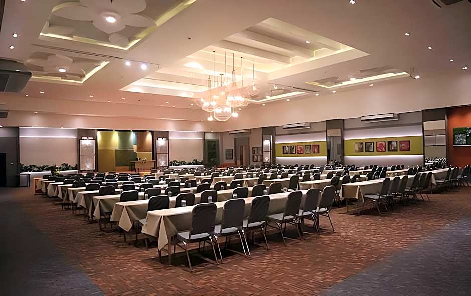 Hua Hin Grand Hotel & Plaza