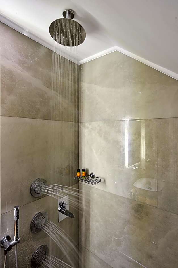 Elia Portou Luxury Residence