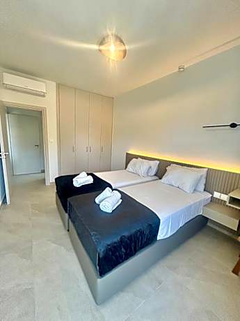 One-Bedroom Apartment Side sea view - Single beds