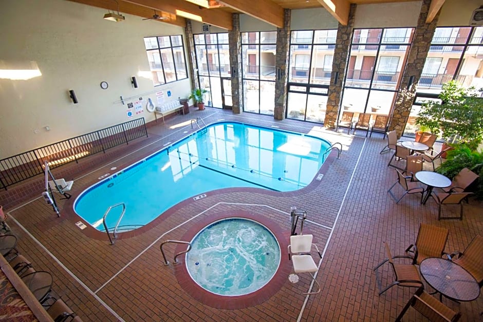 Best Western Center Pointe Inn